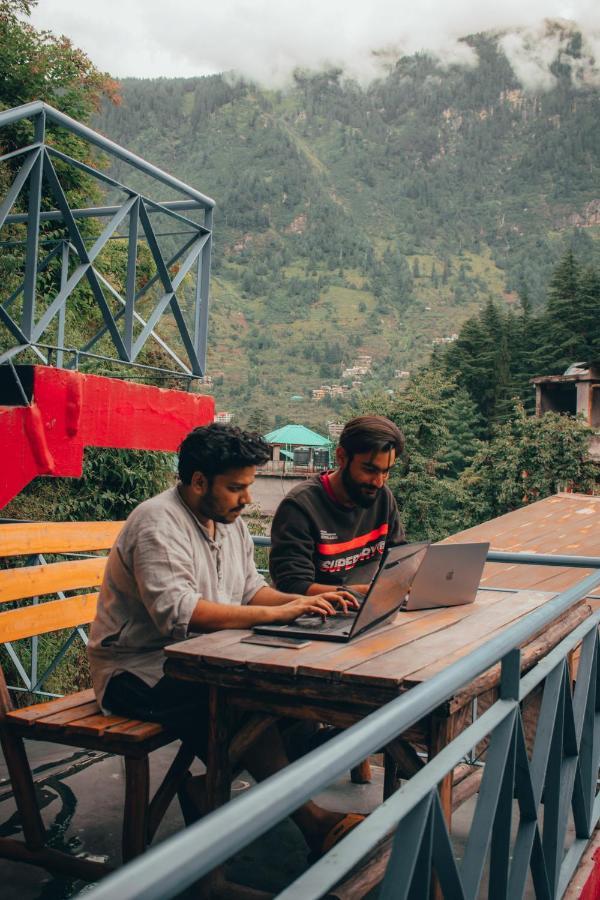 Хостел Moustache Manali Екстер'єр фото